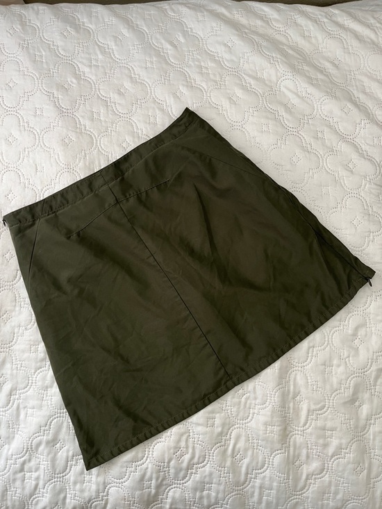 Patagonia Duway Skirt Size 8 Olive Green Hiking Skort DWR Finish - Picture 4 of 15